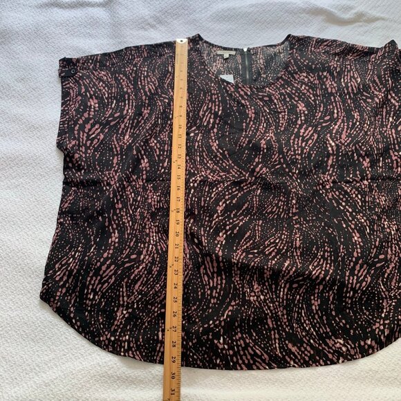 NEW Maurices short sleeve flowy lightweight back zipper detail pullover blouse - Picture 11 of 11